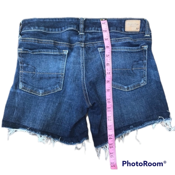 American Eagle jean shorts. Size 6 stretch - Picture 4 of 8